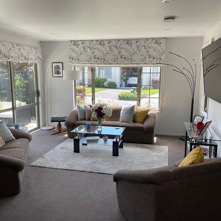 Villa55 Christchurch Extérieur photo